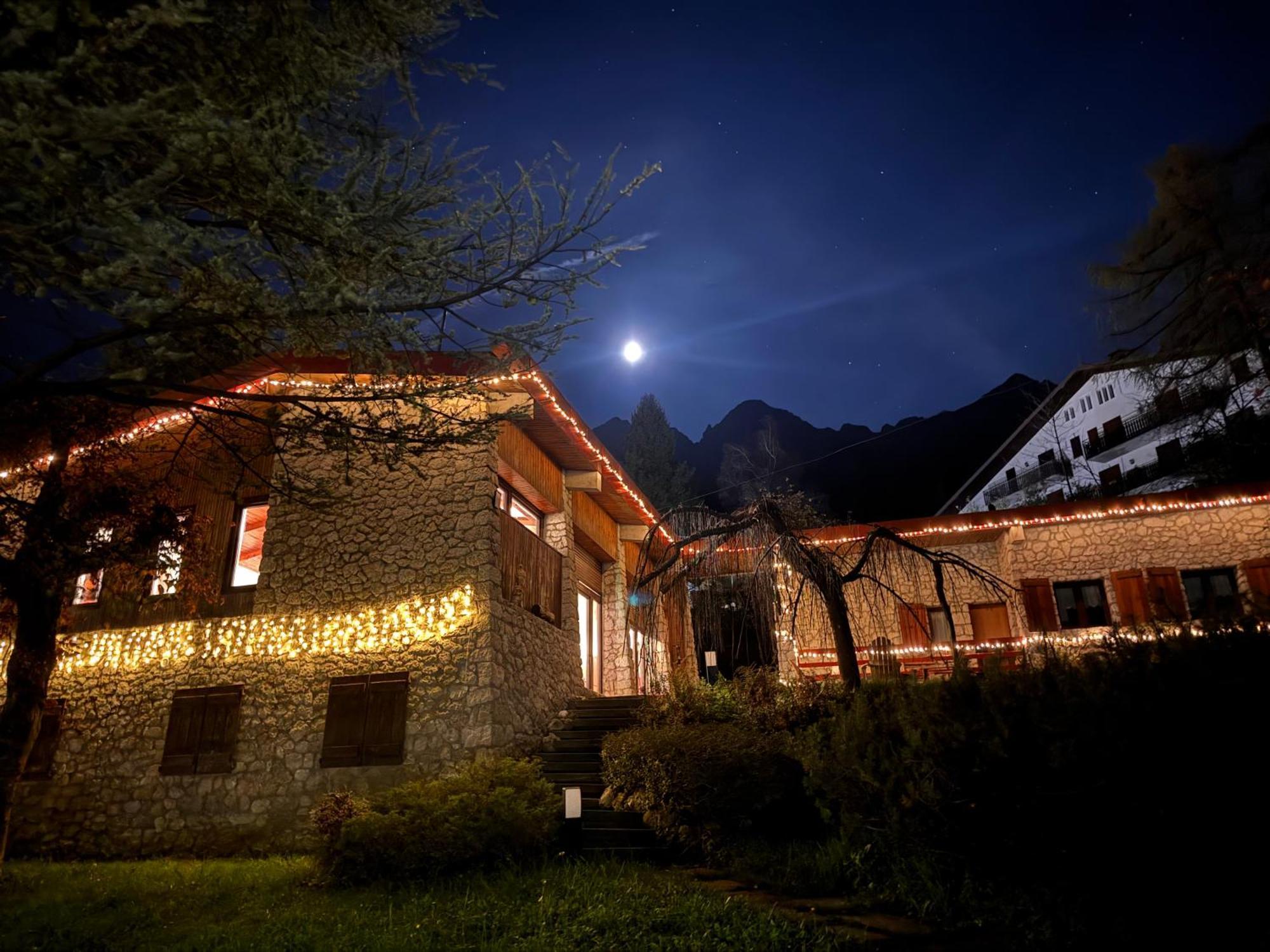 Villa Drago Chalet Oltre il Colle Exterior photo